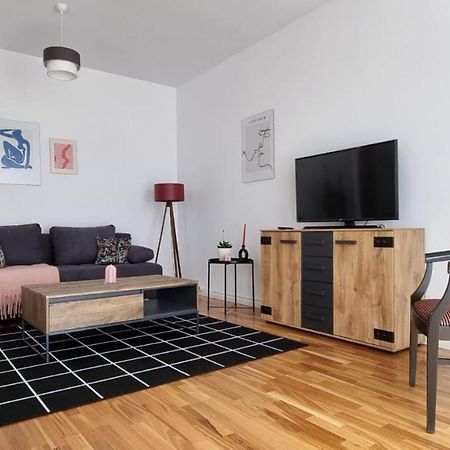 Penthouse Cosmopolit Apartment Брашов Екстериор снимка