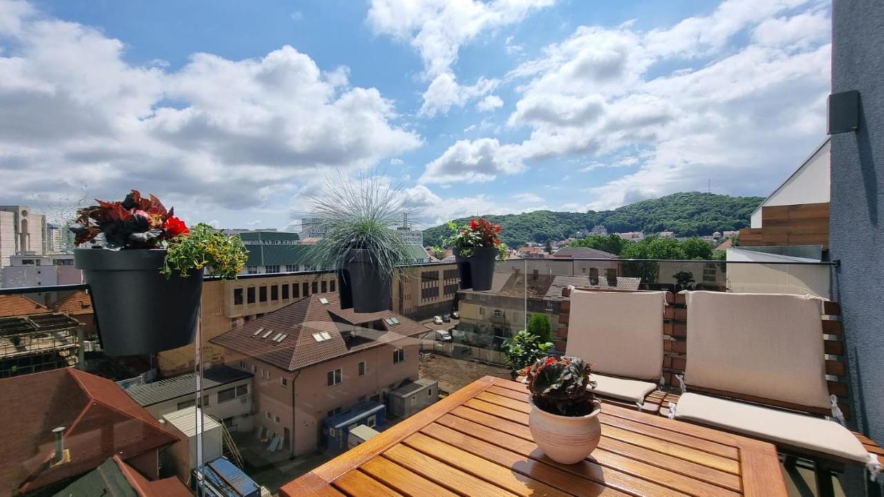 Penthouse Cosmopolit Apartment Брашов Екстериор снимка